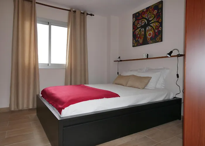 Petite Maison, * San Cristóbal de La Laguna