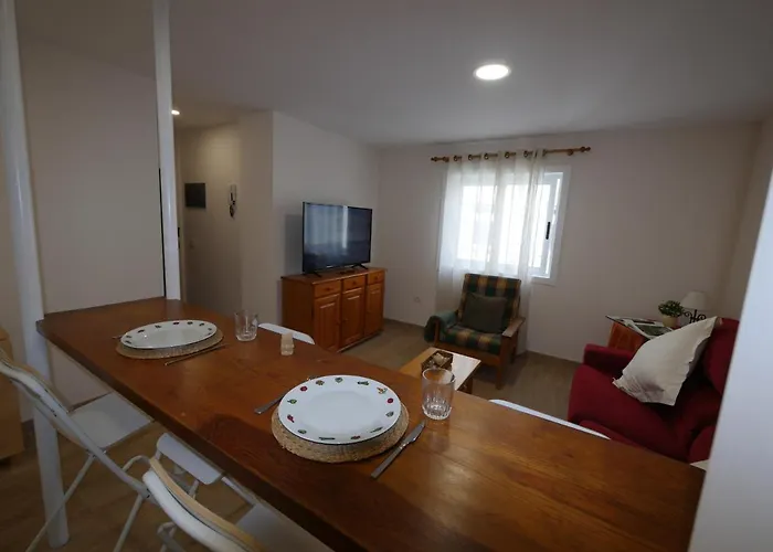 Petite Maison, * San Cristóbal de La Laguna