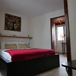Petite Maison, * San Cristóbal de La Laguna